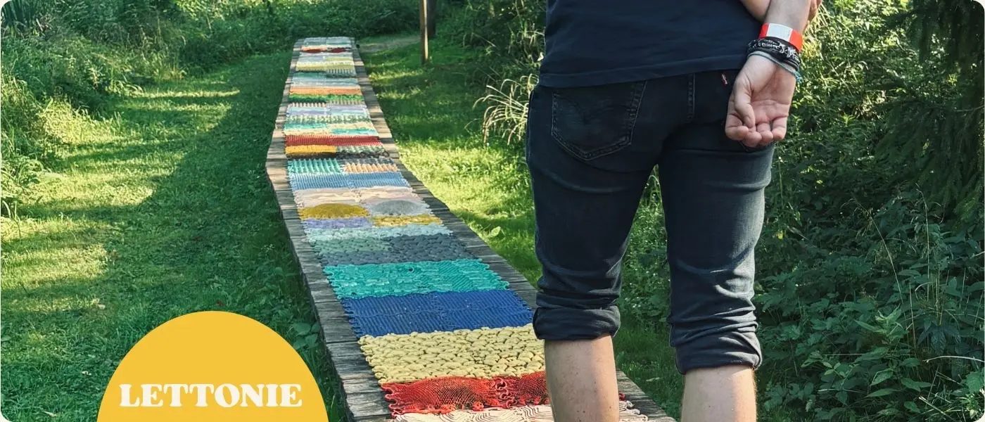 Valguma Pasaule : une expérience sensorielle pieds nus